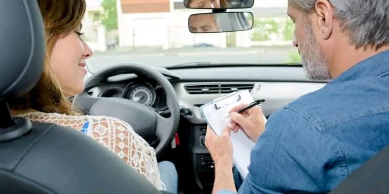 Αγοράστε μια πραγματική άδεια οδήγησης